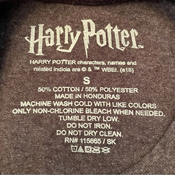 Harry Potter Hogwarts School of Witchcraft Wizardry Tee Shirt Top Size S - Picture 3 of 3